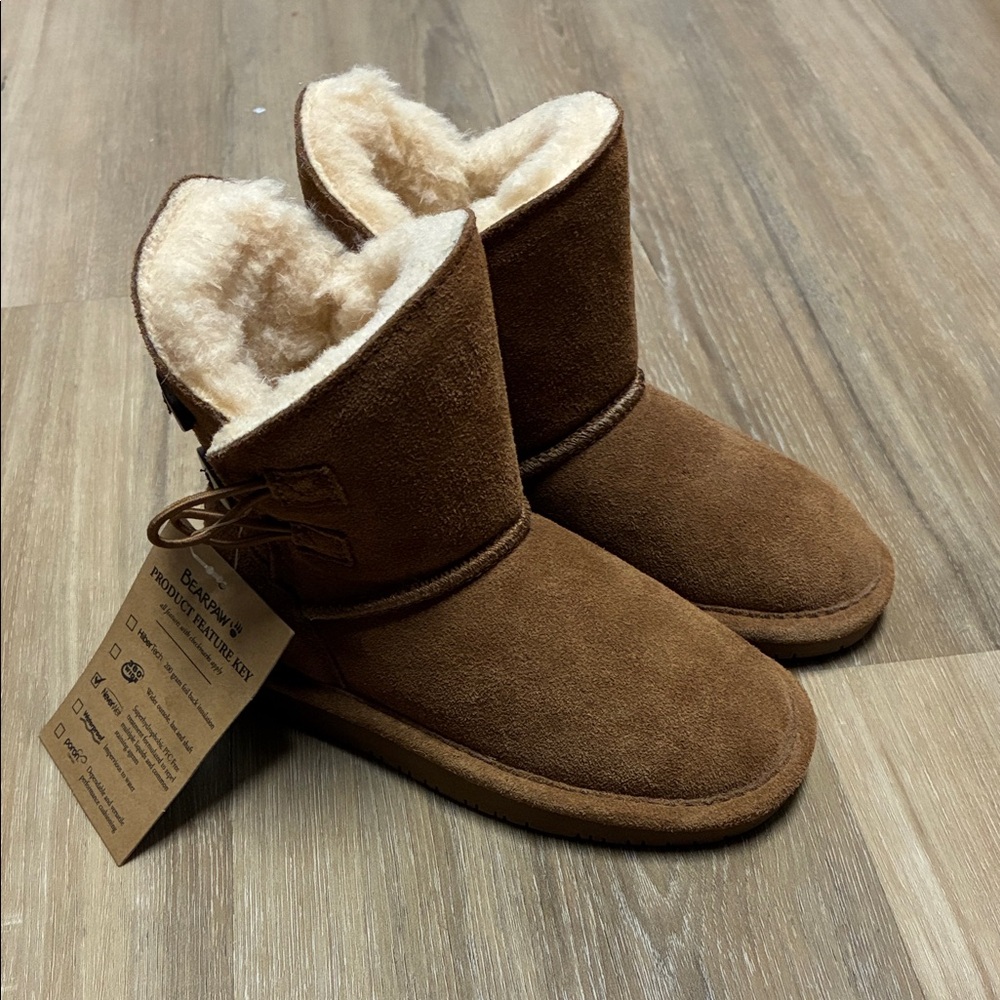 Bearpaw Cozy Brown girls boots size 10